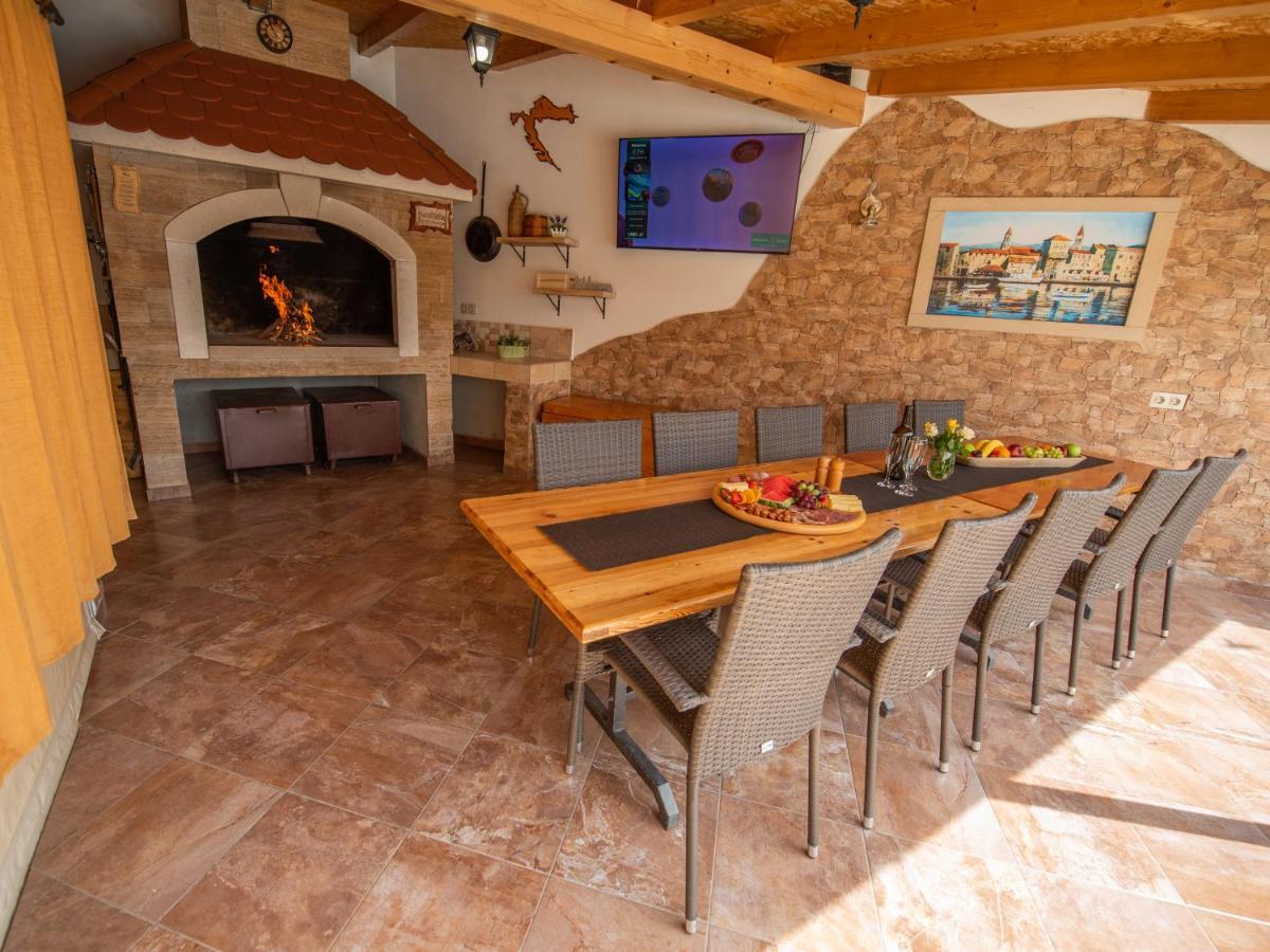 Beautiful Holiday Home "Villa Luka" Kastel Stafilic Ngoại thất bức ảnh