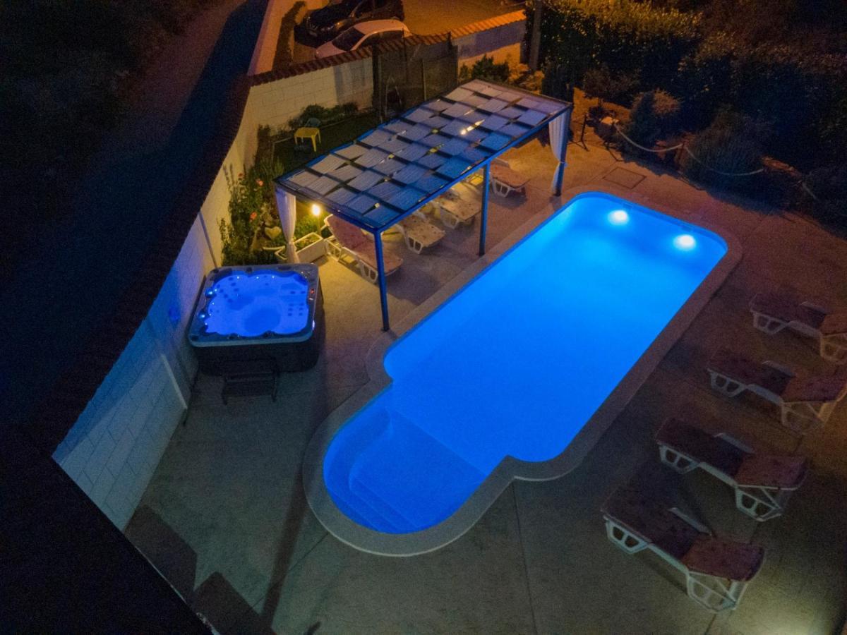 Beautiful Holiday Home "Villa Luka" Kastel Stafilic Ngoại thất bức ảnh